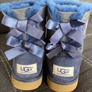 Baby UGG bailey bow boots!